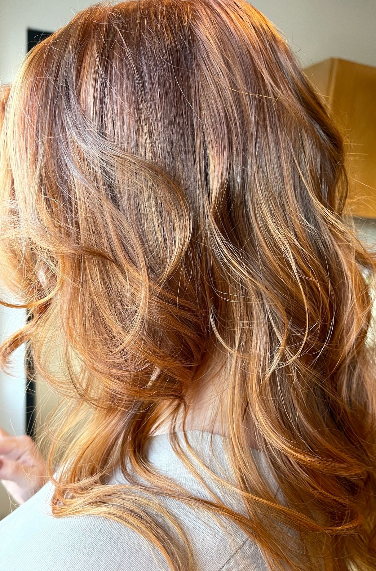 Trabalho de coloração e balayage